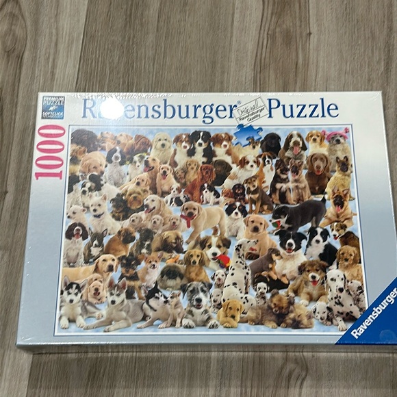 1000 pcs Ravensburger puzzle NWT - Picture 1 of 4